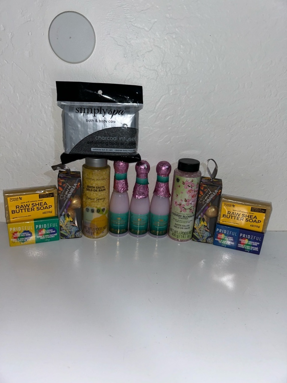 Assorted Bath & Body Gift Set - Pink, Green, Yellow